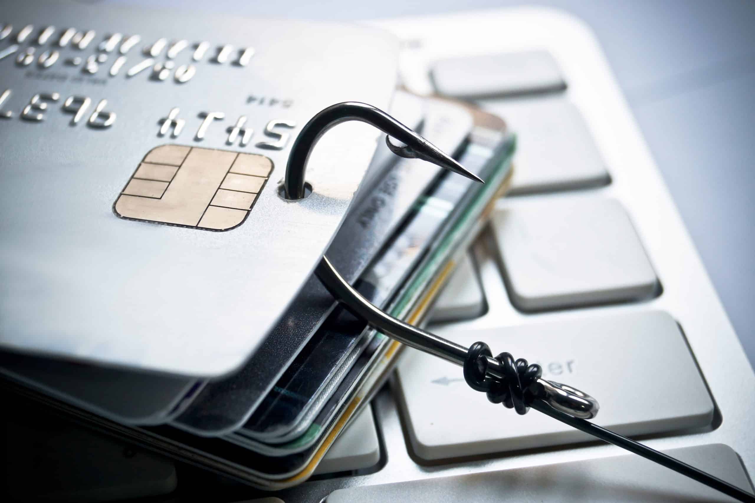 Cybercriminals Steal Confidential Information from Users Through Phishing Attacks 